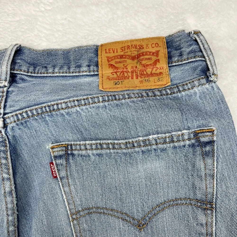 Levi's 501 Taper Jeans Blue Denim Mid Rise Classic Button Fly 34X30 -‎ Flaws